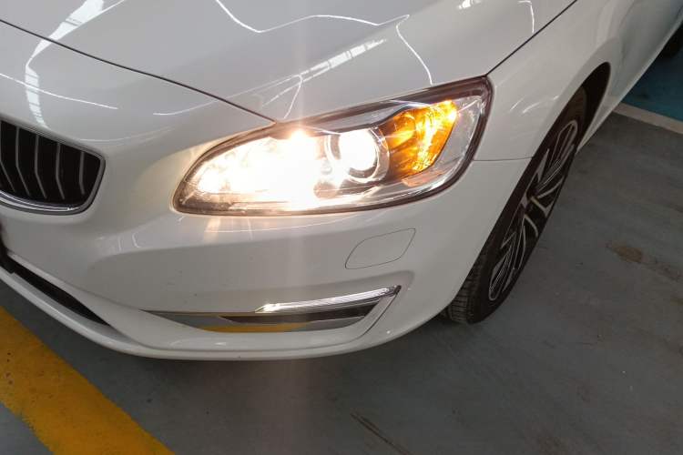 Used Volvo S60 2018 S60L T4 Smart & Ambitious Edition