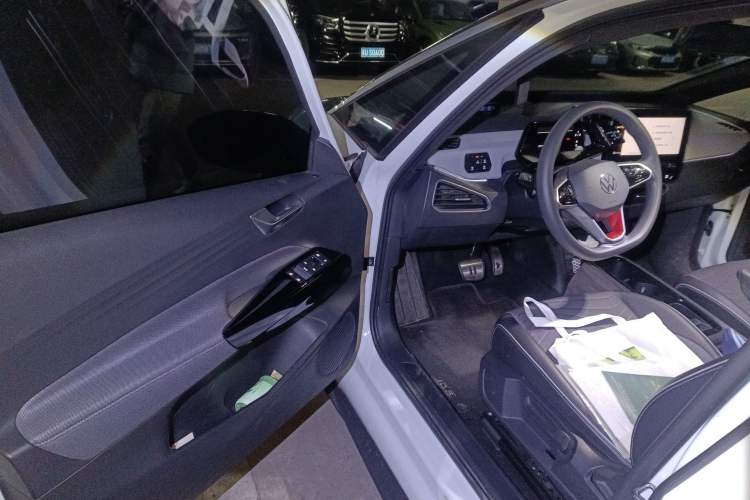 Used Volkswagen ID.3 2022 Active Pure Intelligent Enjoyment Edition
