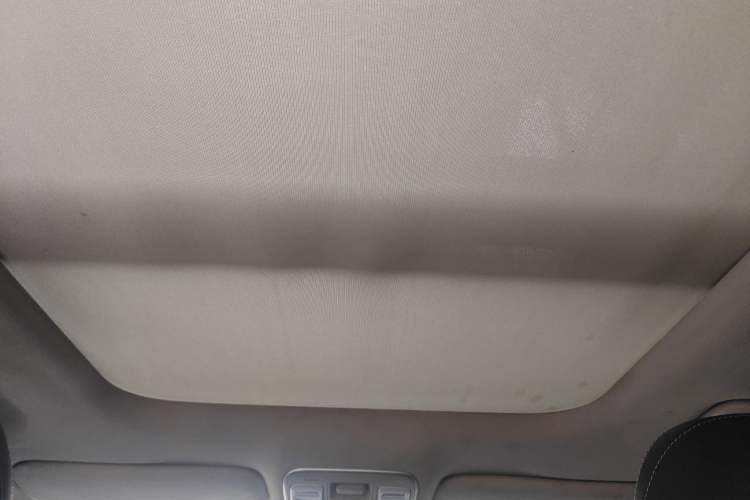 Used Geely Auto Emgrand X7 Sport 2016 1.8TD Automatic Smart Model Headliner