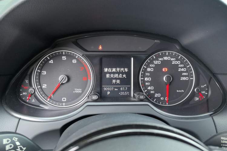 Used Audi Q5 2017 40 TFSI Ambition Edition Instrument Cluster