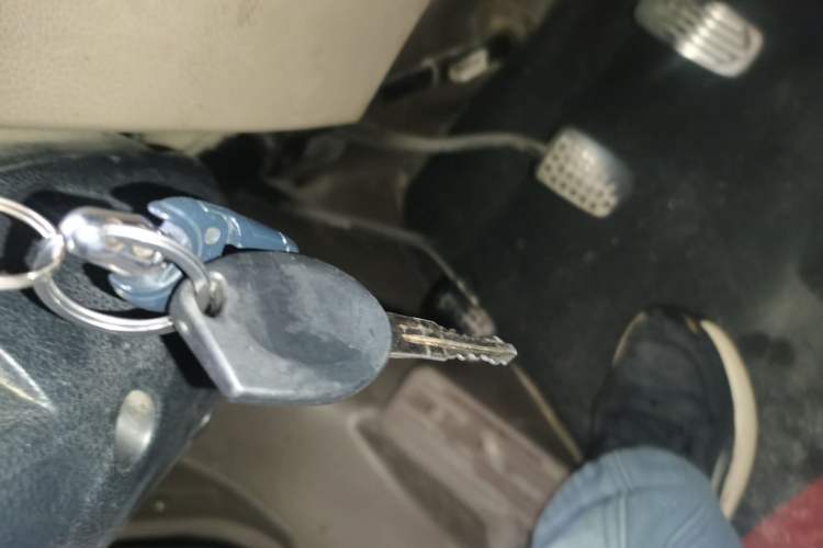 Used Wuling Rongguang 2011 1.2L Comfort Model Vehicle Key