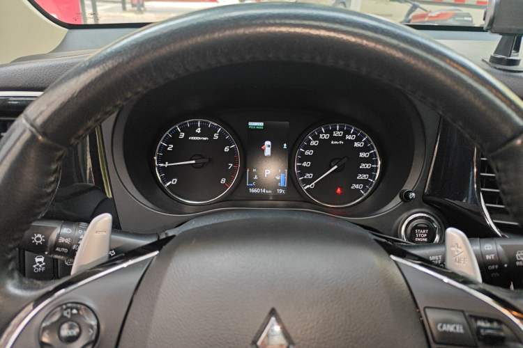 Used Mitsubishi Outlander 2018 2.4L 4x4 Elite Edition 5 Seats
