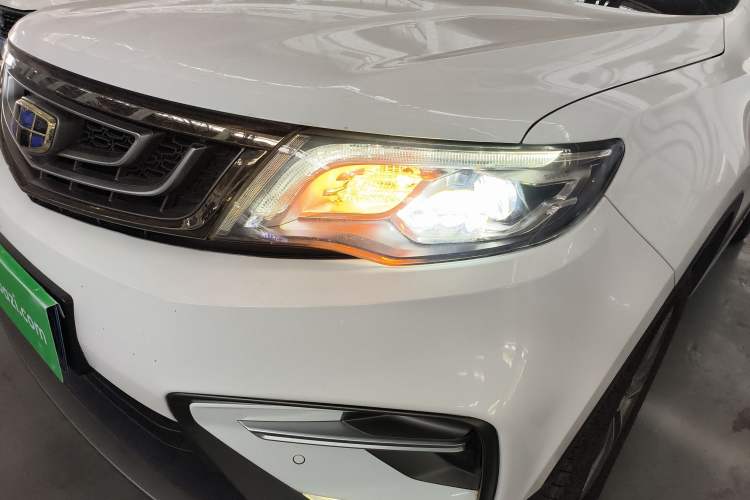 Used Geely Auto Emgrand X7 Sport 2020 1.8TD DCT Two-Wheel Drive Smart Connect 4G-Enabled Version