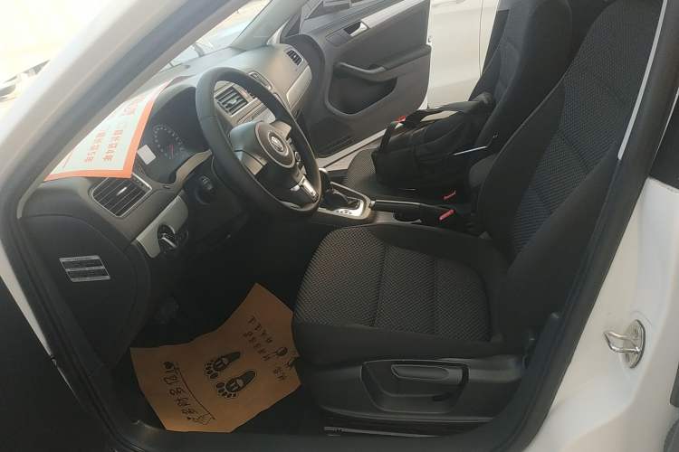 Used Volkswagen Sagitar 2014 Revised Version 1.6L Automatic Leading Edition