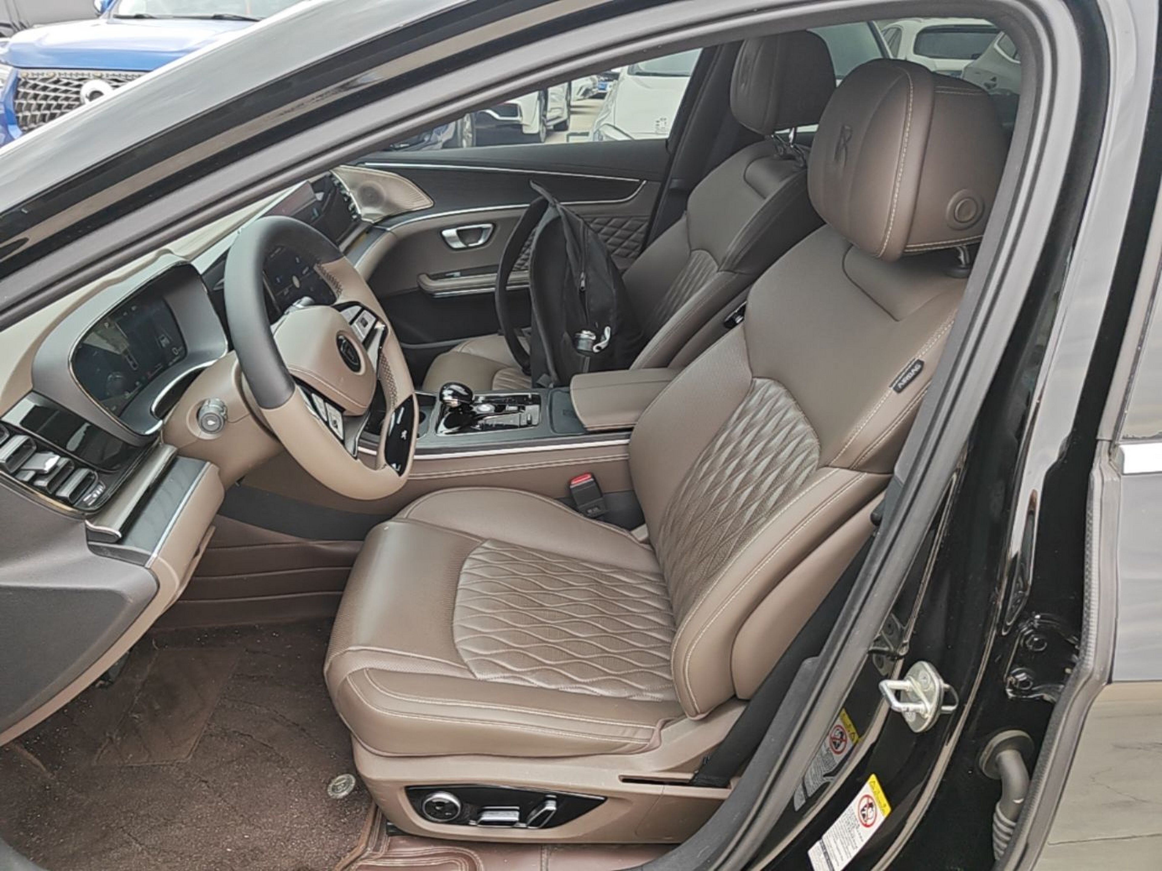 Interior delantero