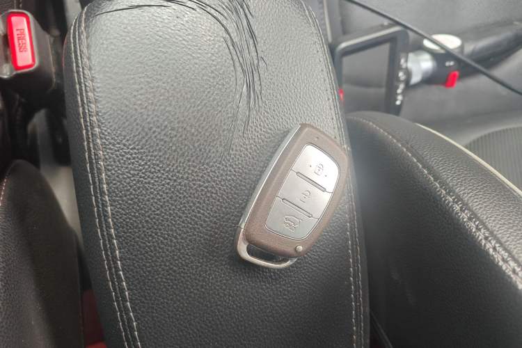 Used Hyundai ix25 2015 1.6L Automatic Two-Wheel Drive Smart GLS Trim
