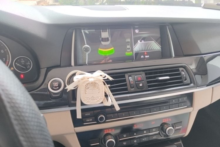 Used BMW 5 Series 2011 520Li Elegant Model Audio And AC Panel