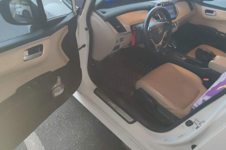 Used Honda Jade 2016 1.8L Automatic Comfort Elite Version 5 Seats