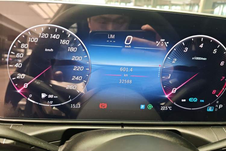 Used Mercedes-Benz C-Class 2022 Restyled C 200 L Sport Edition Instrument Cluster