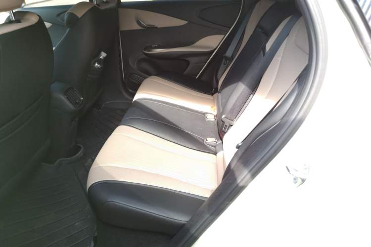 Used BYD Dolphin 2025 Intelligent Driving Version 410 km Fashion Edition Left Rear Seat