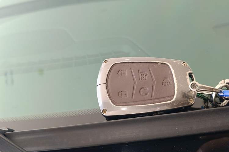 Used Cadillac XT5 2022 2.0T Two-Wheel Drive Luxury Version
