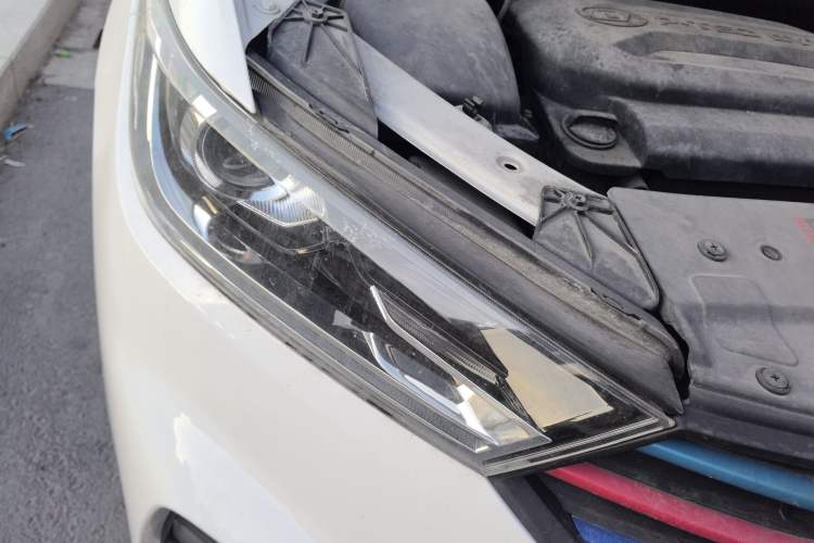 Used Baojun 360 2018 1.5L Automatic Luxury Version China V Right Front Headlight