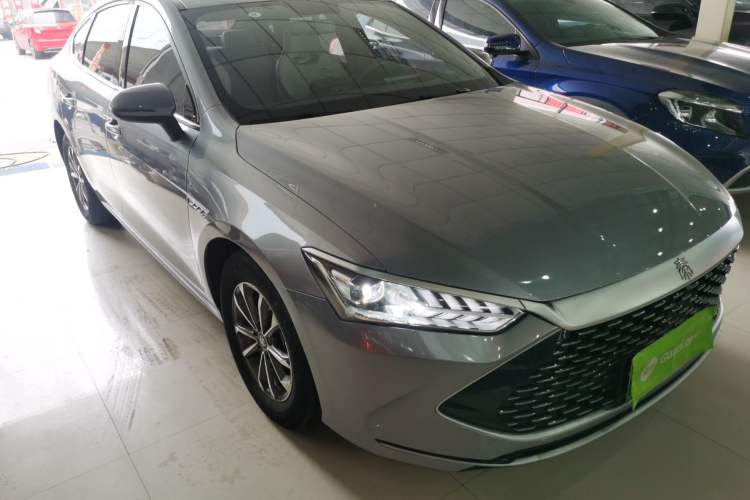 Used BYD Qin PLUS 2023 Champion Edition DM-i 55KM Leading Model Front Right 45 Deg