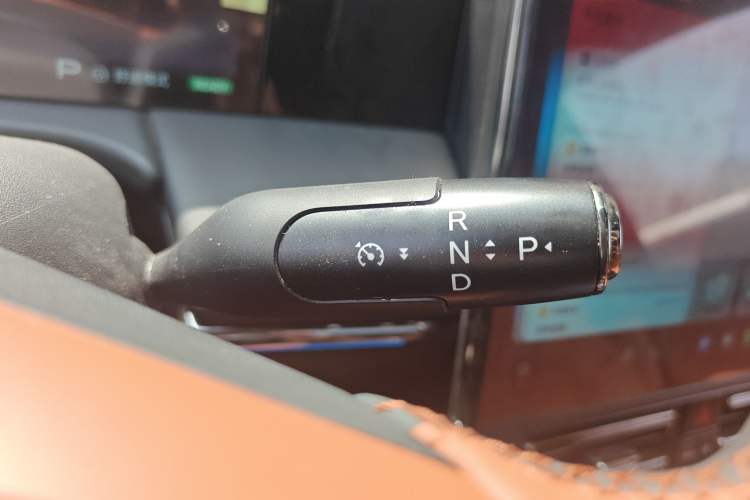 Used GAC Trumpchi Xiangwang M8 2026 Model Zongshi LiDAR Edition Gear Lever