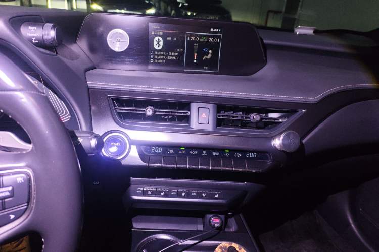 Used Lexus UX New Energy 2020 300e Pure·Joy Edition
