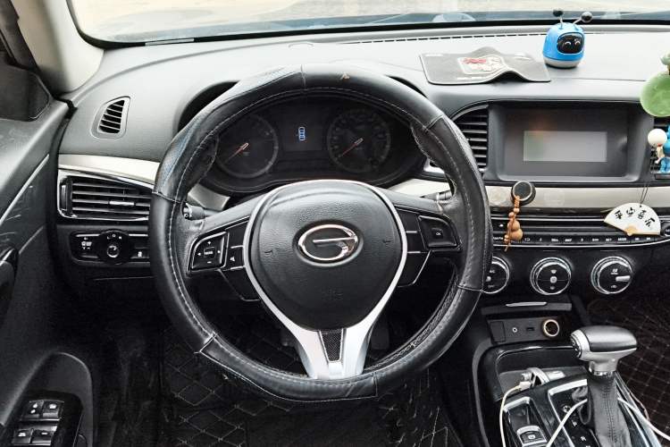 Used GAC Trumpchi GA6 2016 235T DCT Elite Edition Steering Wheel