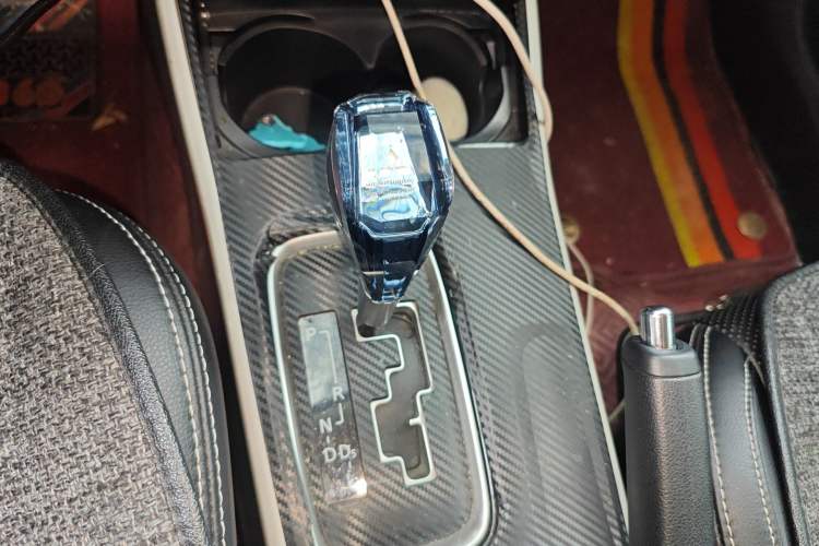 Used Mitsubishi Outlander 2021 2.0L Two-Wheel Drive Comfort Edition 5 Seats Gear Lever