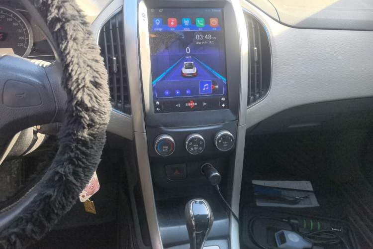 Used Baojun 630 2012 1.5L DVVT automatic comfort version Audio And AC Panel