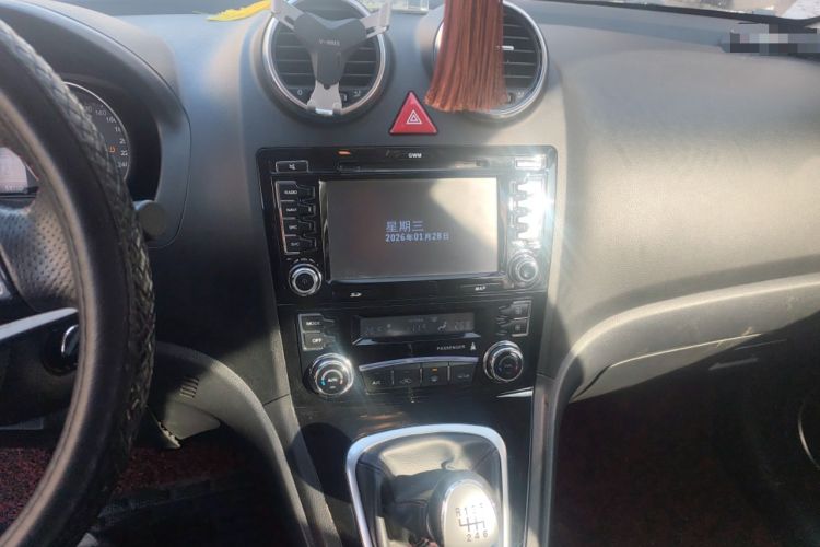 Used Haval H6 2013 Upgraded Model 1.5T Manual Two-Wheel Drive Urban Version