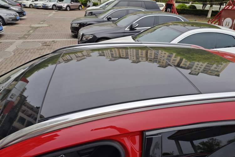 Used Mercedes-Benz GLA 2015 GLA 220 4MATIC Luxury Model Roof