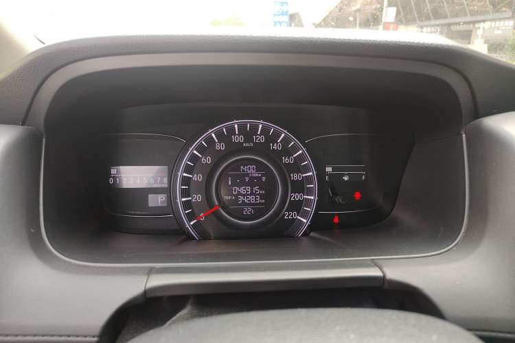 Used Honda Odyssey 2015 Updated Version 2.4L Smart Edition