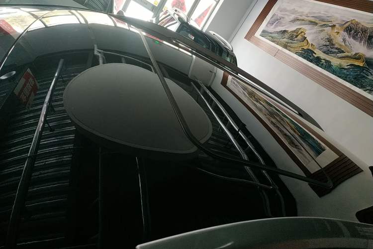 Used Wuling Alvez 2022 1.5T CVT Trendy & Cool Edition
