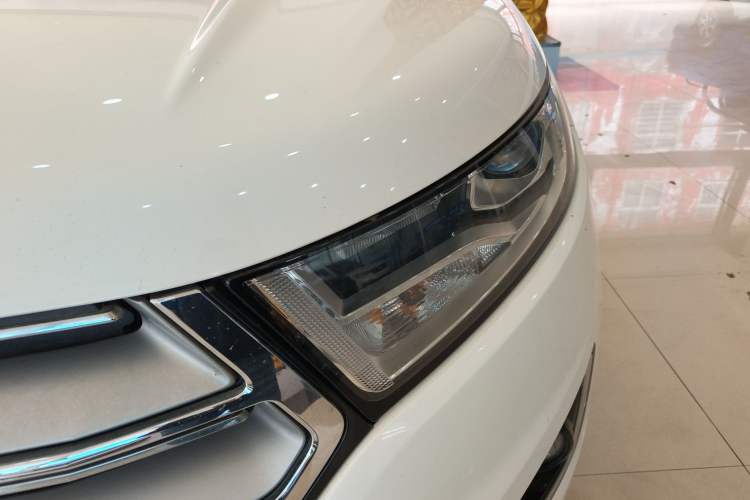 Used Ford Edge 2016 EcoBoost 245 Two-Wheel-Drive Titanium 5-Seater