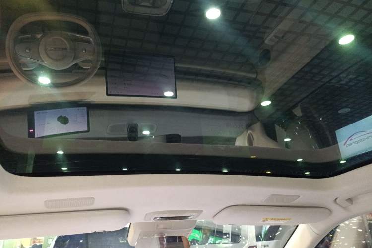 Used EXEED Star Era ET 2025 Extended-Range 240 Max All-Wheel Drive Urban Advanced Driver Assistance