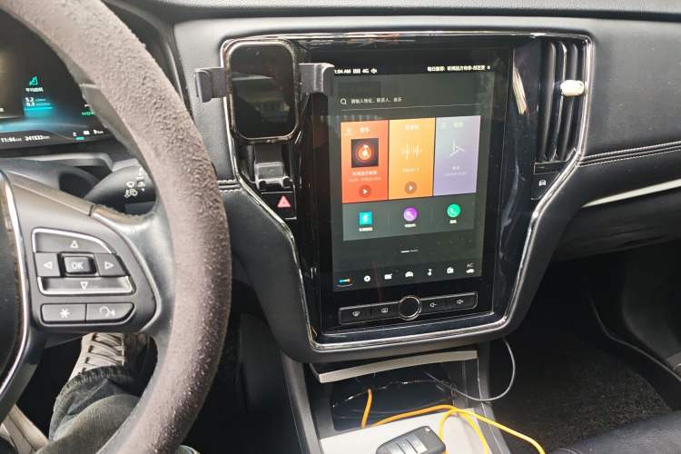 Used Roewe i6 New Energy 2017 45T Hybrid Connect & Smart Enjoyment Edition
