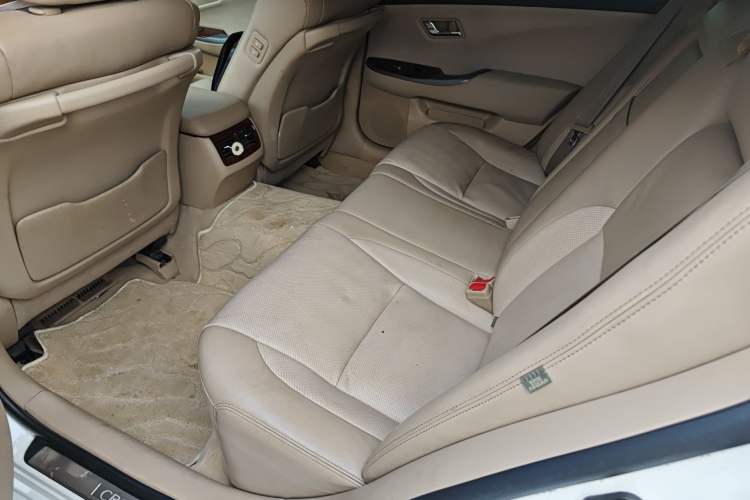 Used Toyota Crown 2012 2.5L Royal Comfort Edition