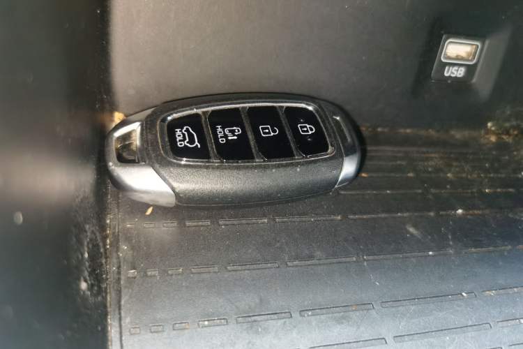 Used Hyundai Custo 2021 270TGDi Prestige LUX Vehicle Key