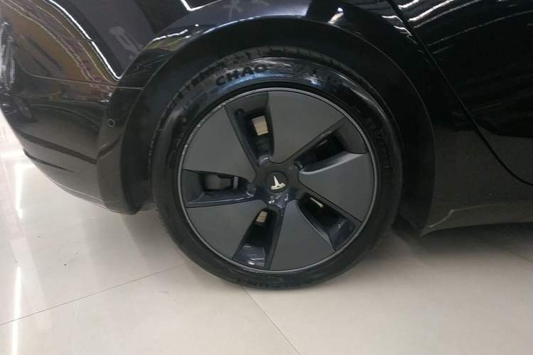 Used Tesla Model 3 2021 Standard Range Rear-Drive Upgraded Version Right Rear Wheel Hub