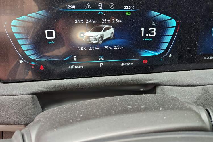 Used EXEED Lingyun 2022 Lingyun S 400T All-Wheel-Drive Superpower PRO Edition Odometer Close Up