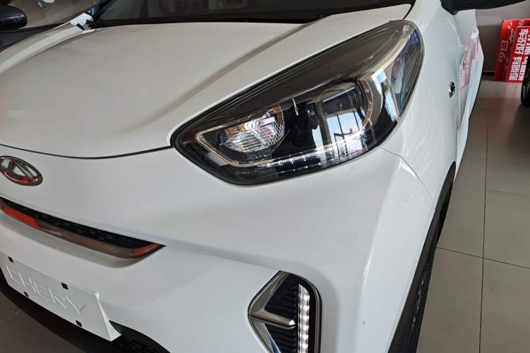 Used Chery QQ Little Ant 2022 Revised Version Sweet Pink Edition Half-Sugar Version Lithium Iron Phosphate 30.7 kWh 30 kW 301 km Left Front Headlight