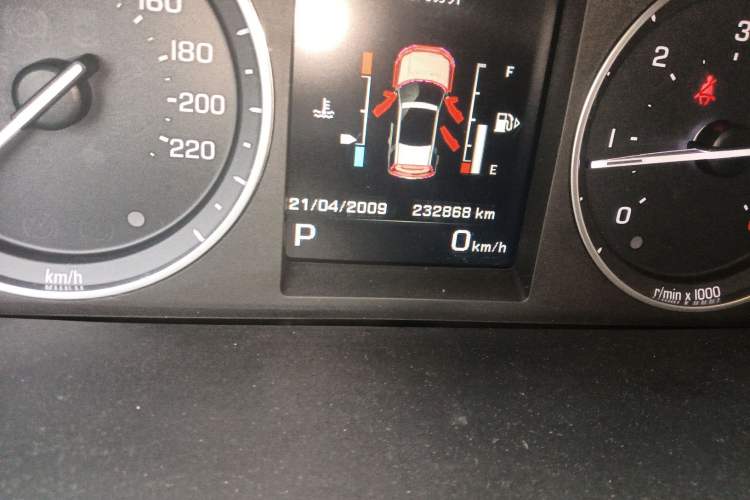 Used Land Rover Freelander 2 2014 2.2T SD4 SE Diesel Edition Odometer Close Up