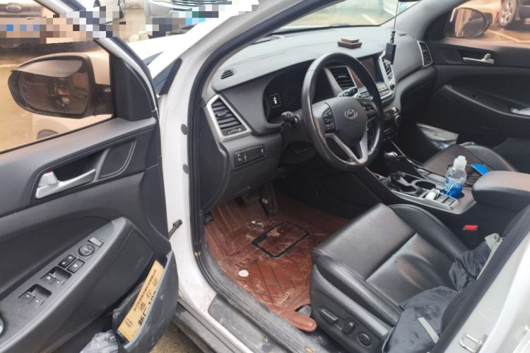 Used Hyundai Tucson 2018 1.6T Dual-Clutch Two-Wheel Drive 15th Anniversary Special Edition