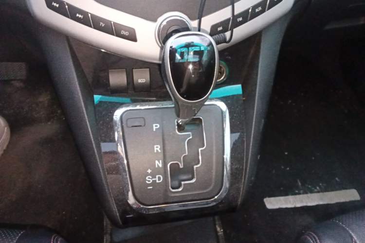 Used BYD S6 2014 2.4L Automatic Prestige 5-Seater