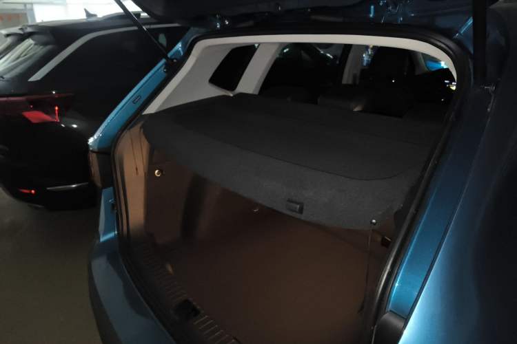 Used Volkswagen Tharu 2022 280TSI Two-Wheel-Drive Luxury Edition Trunk