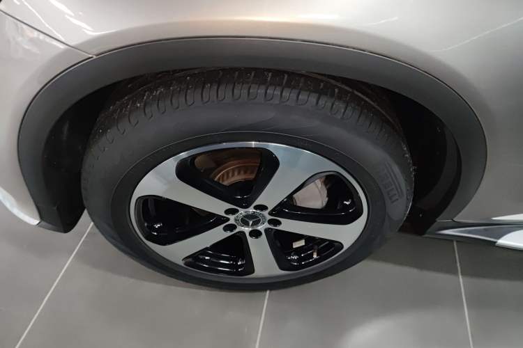 Used Mercedes-Benz GLC 2019 Facelift GLC 260 L 4MATIC Luxury Model