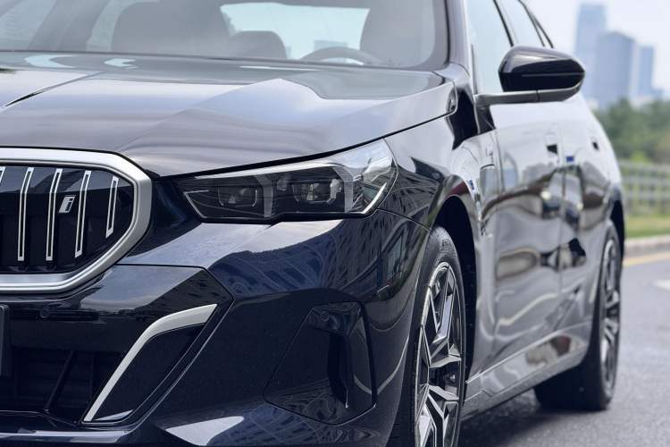 Used BMW i5 2025 eDrive 40L M Sport Package
