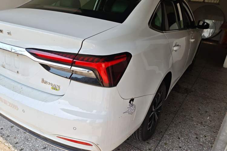 Used Roewe i6 MAX New Energy 2023 EV 420 Skyroof Special Edition Right Rear Taillight