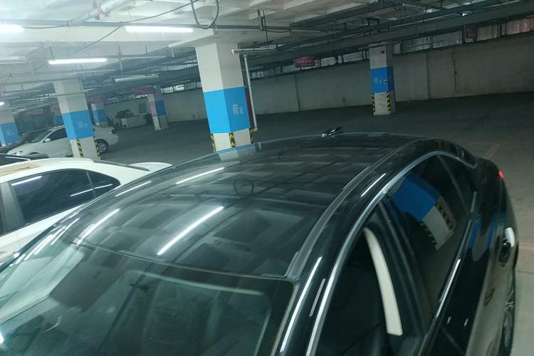 Used Hongqi E-QM5 2022 431 km Charge & Enjoy Edition