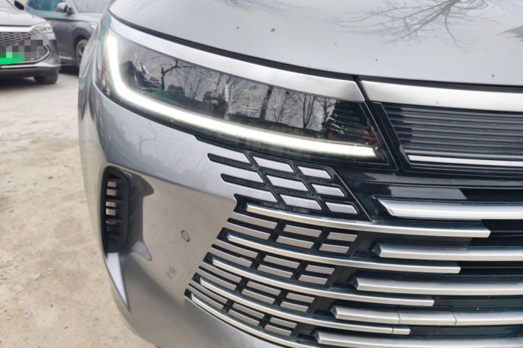 Used BYD Destroyer 05 2022 DM-i 120KM Prestige Model Right Front Headlight