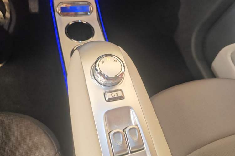 Used CHANGAN NEVO Lumin 2025 205 km Xiangqin Version