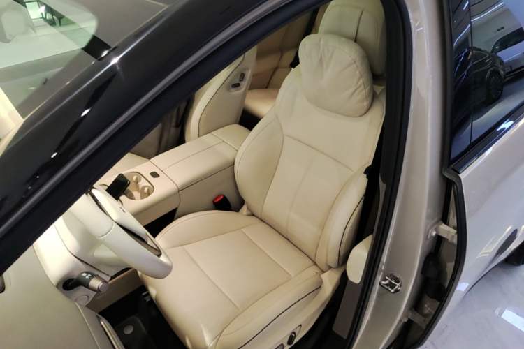 Used Li Auto i6 2025 Model Two-Wheel-Drive Standard Type Left Front Seat