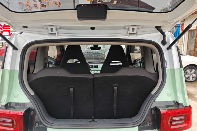 Used Wuling Hongguang MINIEV 2022 Macaron Fashion Model Lithium Iron Phosphate Trunk