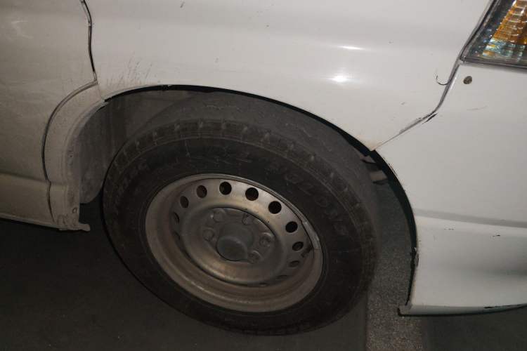 Used Jinbei Grace 2016 2.0L Standard Delivery Version Right Front Wheel Hub