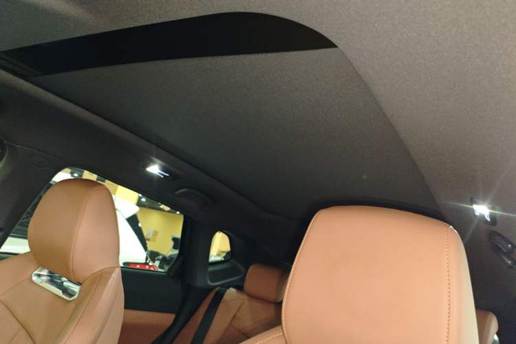 Used Changan UNI-Z 2025 1.5T Luxury Version