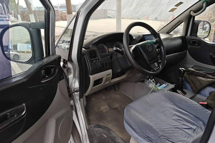 Used FORTHING Lingzhi 2018 M3 1.5L 7-Seater Standard Model
