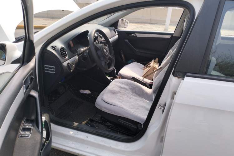 Used Volkswagen Jetta 2015 1.6L Automatic Comfort Model Left Front Seat